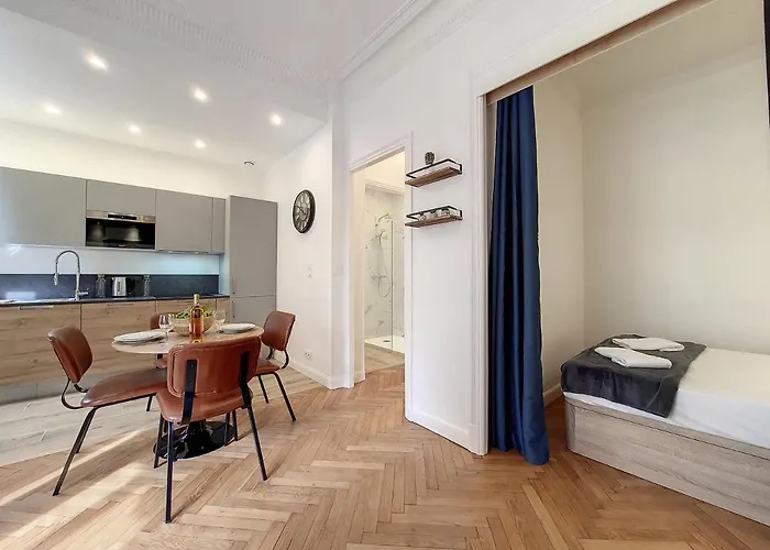 Nestor&jeeves - Le Nicois - *